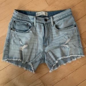 Abercrombie & Fitch Jean shorts